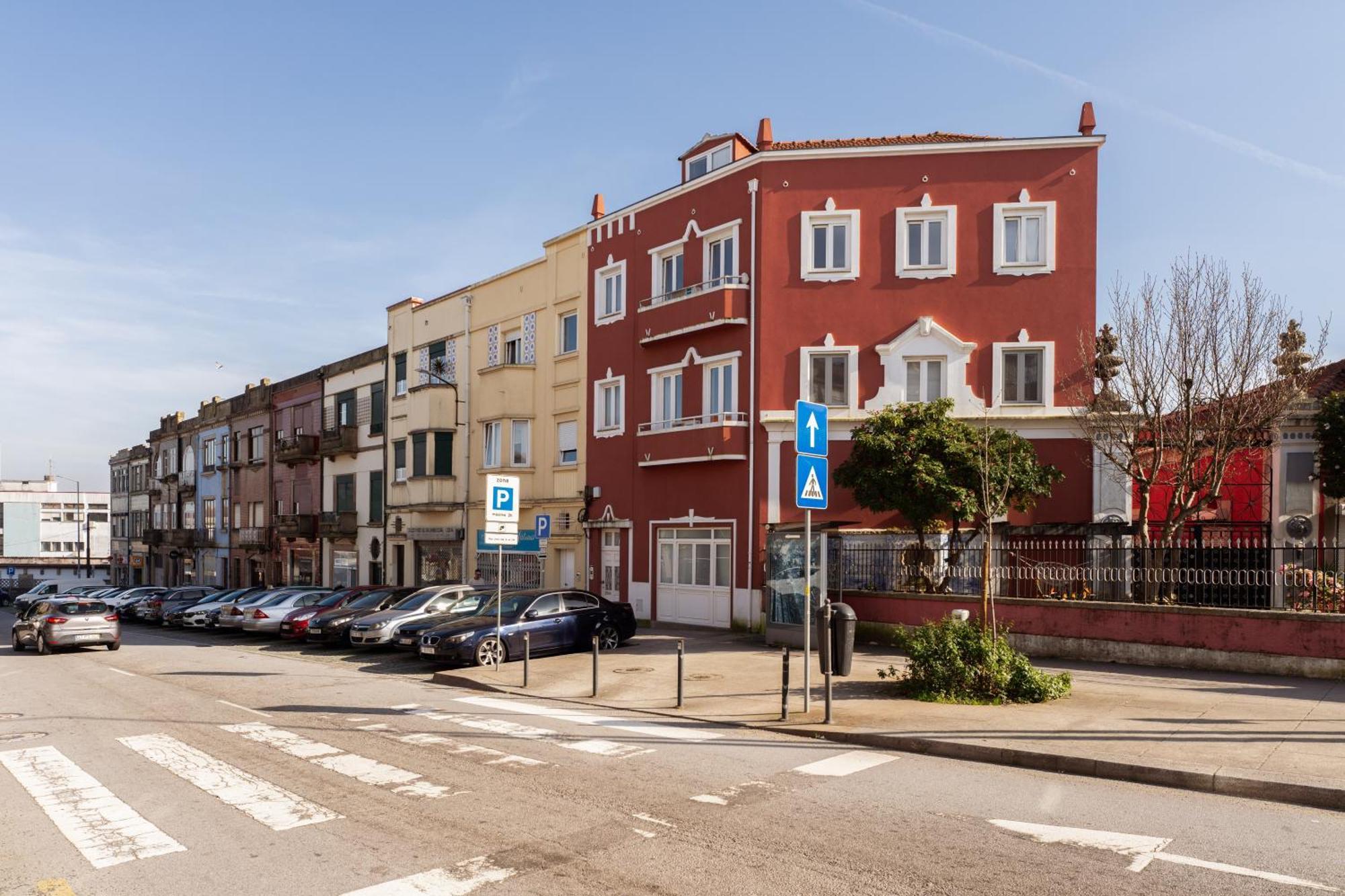 Host Wise - Flat W Free Private Parking - Bright & Cozy Lägenhet OOporto Exteriör bild